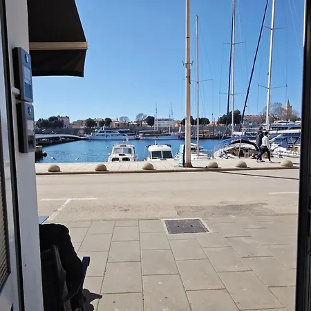 Daire Tinelinn #old Town Bridge *