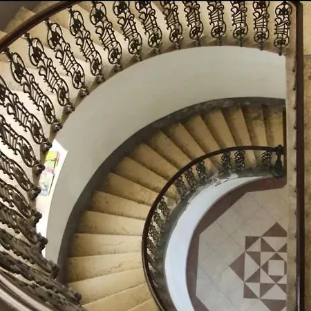 Tinelinn #old Town Bridge Daire