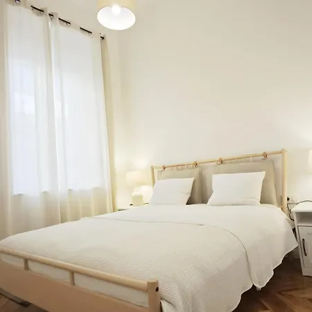 Tinelinn #old Town Bridge Daire Zadar