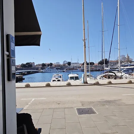 Tinelinn #old Town Bridge Daire