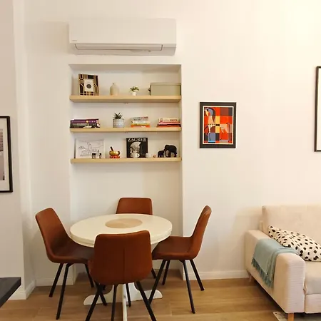 Daire Tinelinn #old Town Bridge