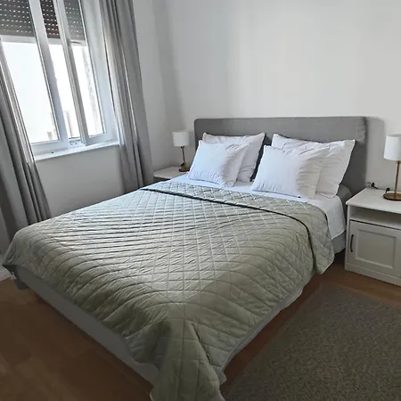 Tinelinn #old Town Bridge Daire Zadar