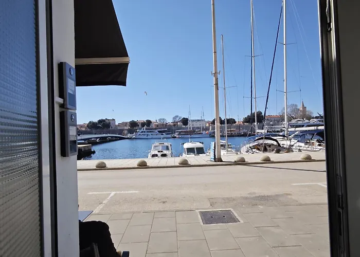 Tinelinn #old Town Bridge Apartman